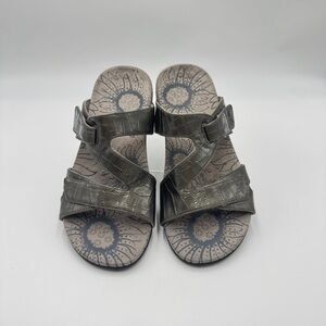 Vionic Orthotic Lauren Sandals NWOT Size 8 Wide